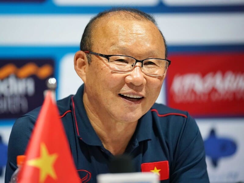 HLV Park Hang Seo - vị thuyền trưởng đưa bóng đá Việt lên đỉnh cao mới